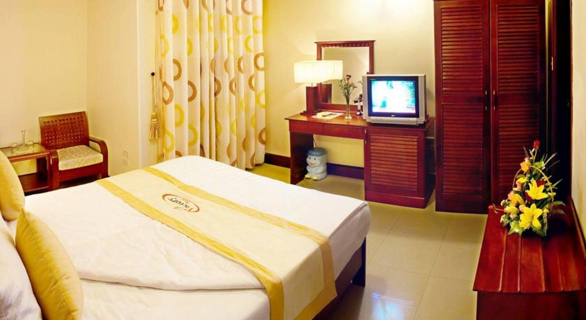 Victory Hotel Hue Exterior foto